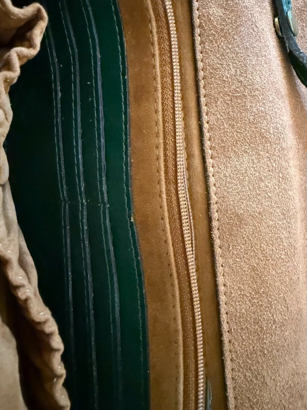 Patricia Nash green tooled leather crossbody purse - Picture 10 of 10